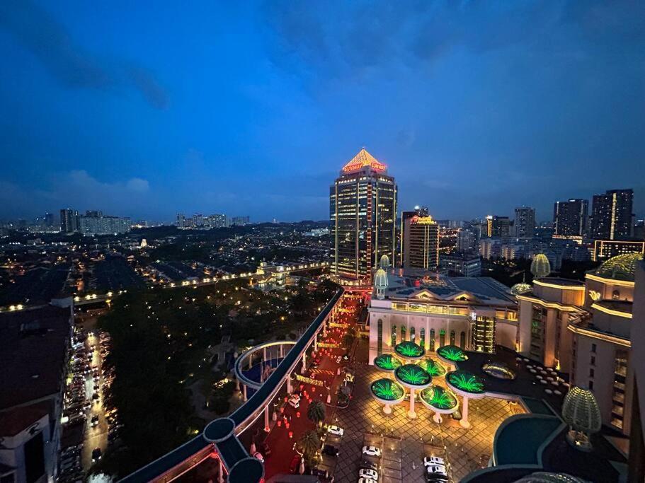 New-Sunwaylagoonfamilysuite-Highest Floor-2-4Pax-Netflix-Balcony-Superfastinternet Petaling Jaya Zewnętrze zdjęcie